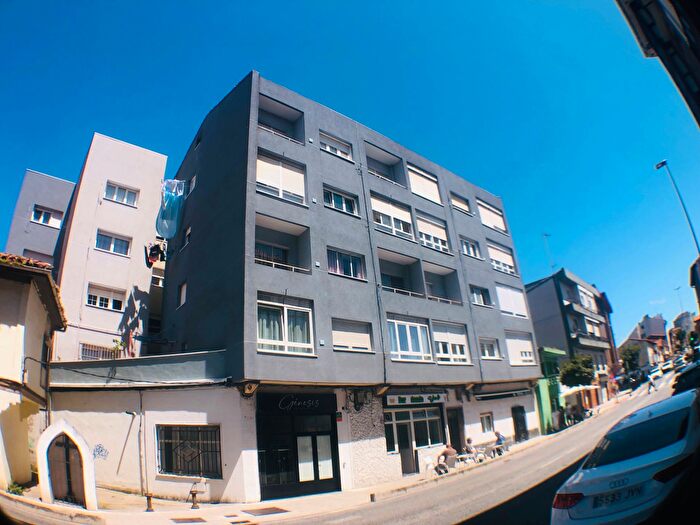 Casas en venta y pisos alquiler - 1