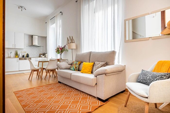Casas en venta y pisos alquiler - 1