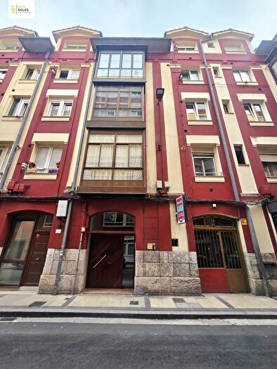 Casas en venta y pisos alquiler - 1
