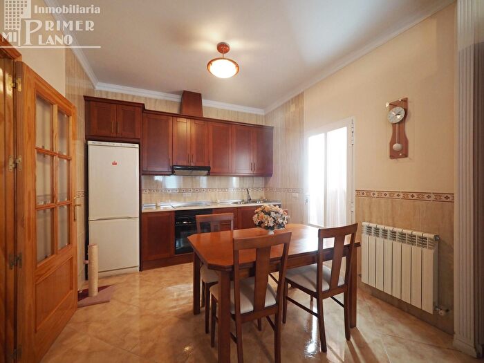 Casas en venta y pisos alquiler - 2