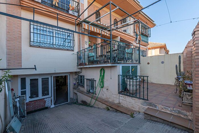 Casas en venta y pisos alquiler - 2