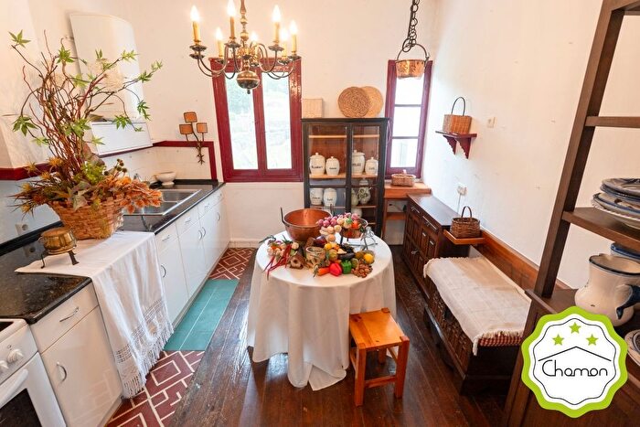 Casa en venta en Aulesti, Bizkaia de 3 habitaciones