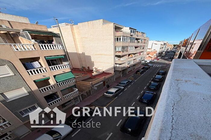 Casas en venta y pisos alquiler - 3