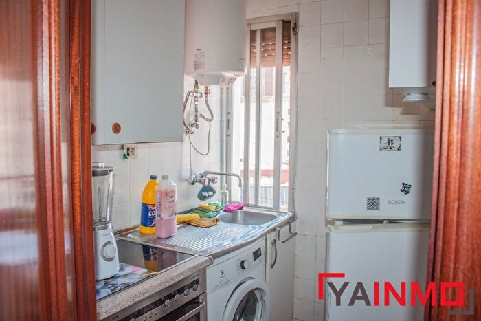 Casas en venta y pisos alquiler - 3