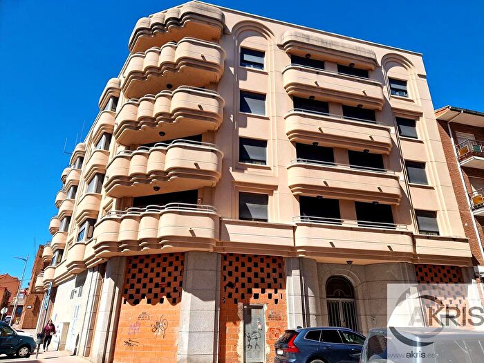 Casas en venta y pisos alquiler - 2
