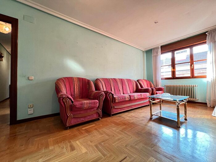 Casas en venta y pisos alquiler - 2
