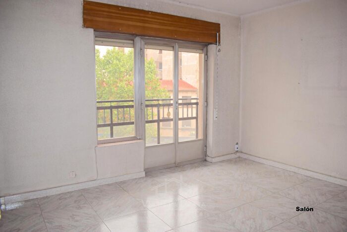 Casas en venta y pisos alquiler - 1
