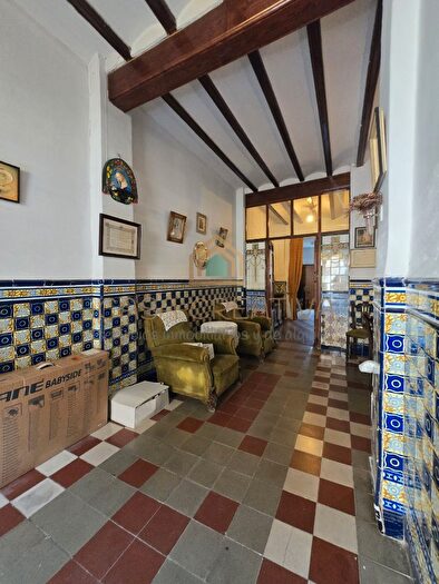 Casas en venta y pisos alquiler - 1