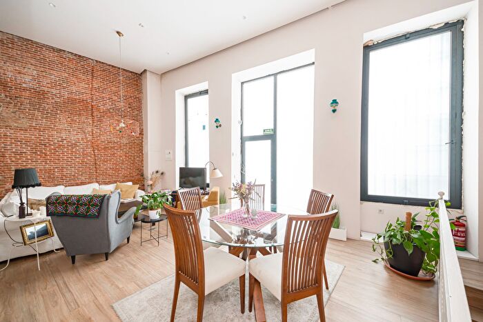 Piso en venta en Centro, Palacio de 3 habitaciones