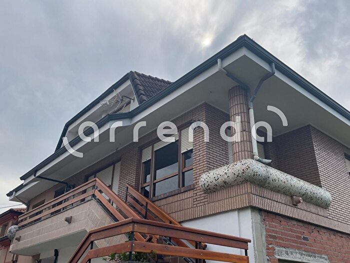 Casas en venta y pisos alquiler - 2