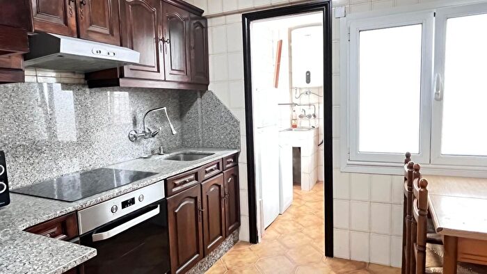 Casas en venta y pisos alquiler - 1