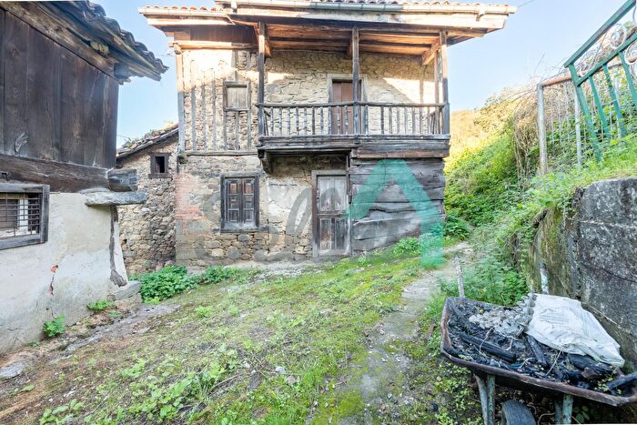 Casas en venta y pisos alquiler - 1
