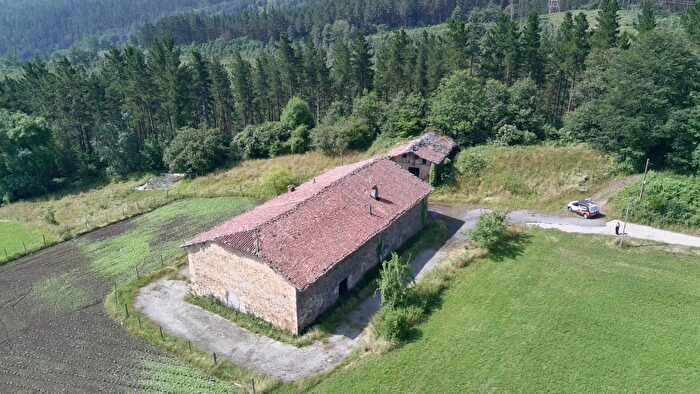 Casa en venta en Lezama, Bizkaia de 5 habitaciones