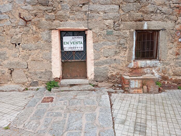 Casas en venta y pisos alquiler - 3
