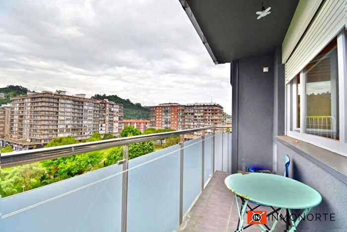 Casas en venta y pisos alquiler - 1
