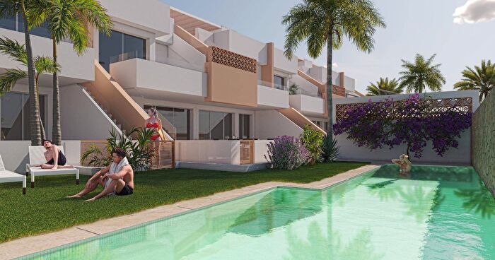 Casa en venta en Comunitat Valenciana, Alicante de 3 habitaciones