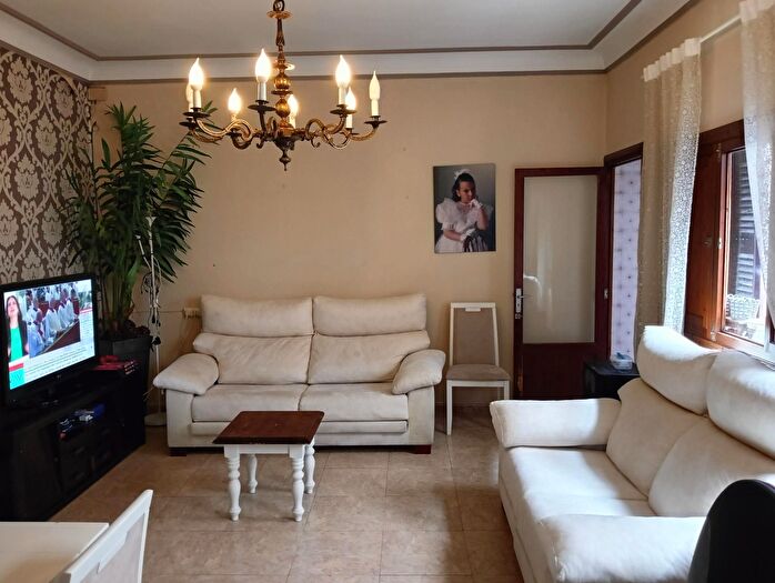 Casas en venta y pisos alquiler - 2