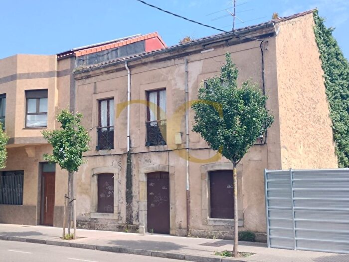 Casas en venta y pisos alquiler - 2