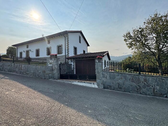 Casas en venta y pisos alquiler - 3