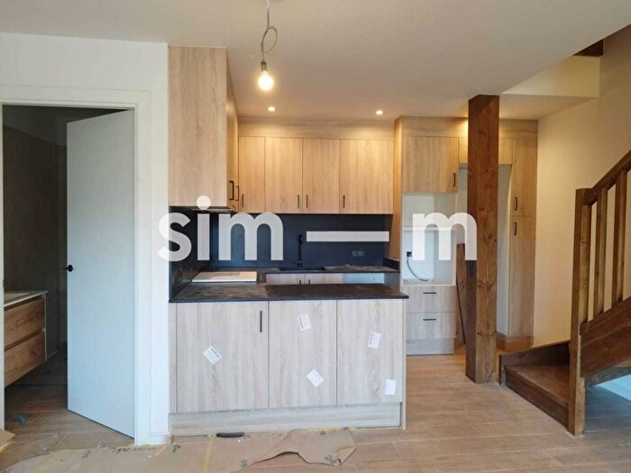 Casas en venta y pisos alquiler - 3