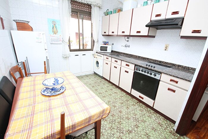 Piso en venta en La Txitxarra Murrieta Parke Santurtzi, Santurtzi de 2 habitaciones