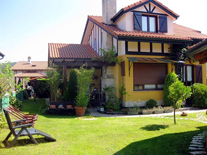 Casas en venta y pisos alquiler - 3