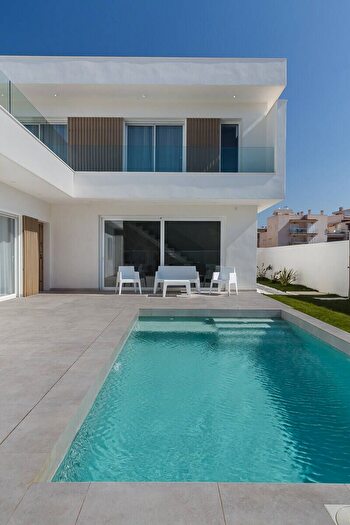 Casas en venta y pisos alquiler - 2
