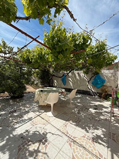 Casas en venta y pisos alquiler - 2