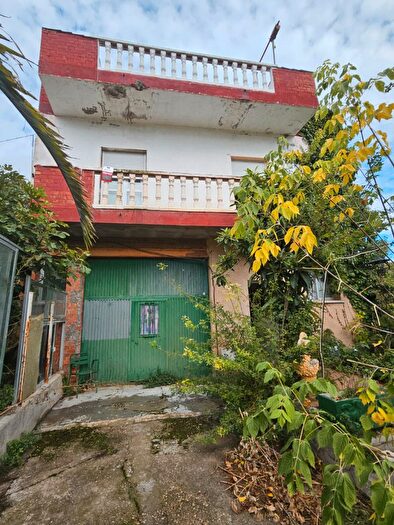 Casa en venta en Albares, Guadalajara de 3 habitaciones