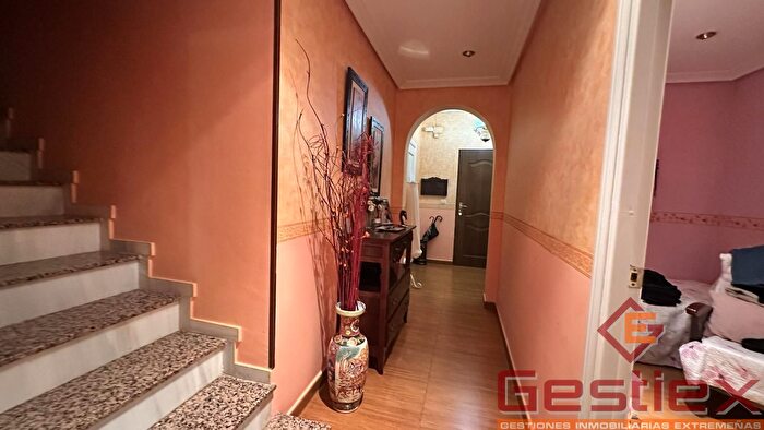 Casas en venta y pisos alquiler - 2
