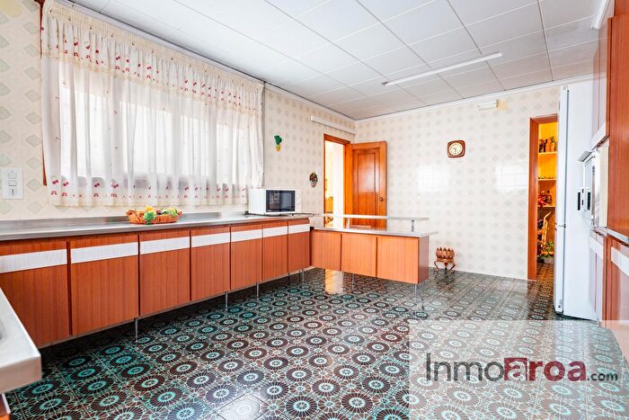 Casas en venta y pisos alquiler - 2