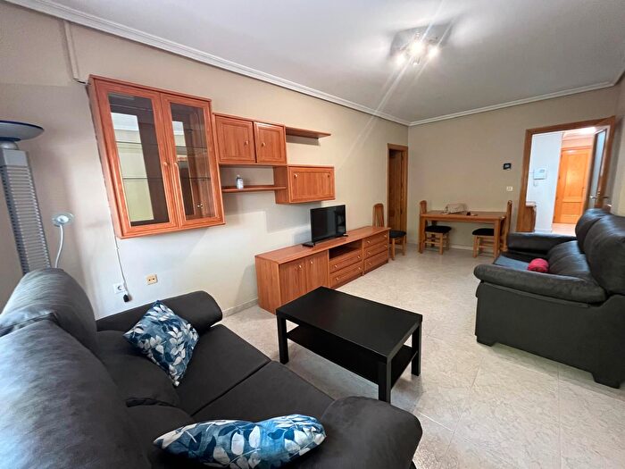 Piso en venta en Tomelloso, Ciudad Real de 3 habitaciones