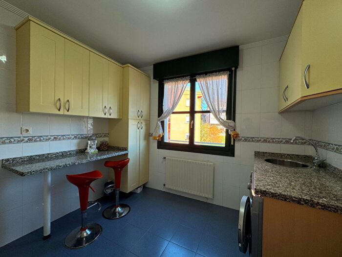 Casas en venta y pisos alquiler - 2