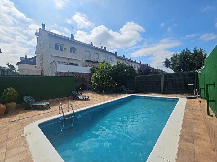 Casa en venta en Viladecavalls, Barcelona de 4 habitaciones
