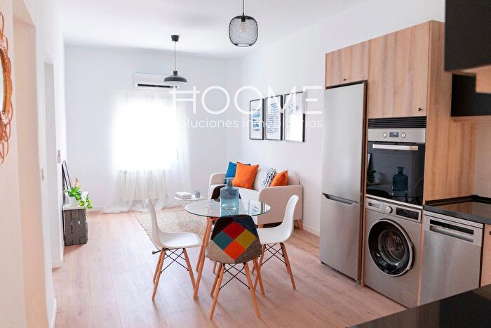 Casas en venta y pisos alquiler - 1