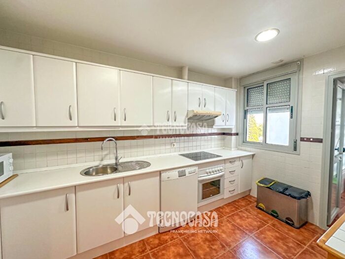 Casas en venta y pisos alquiler - 3