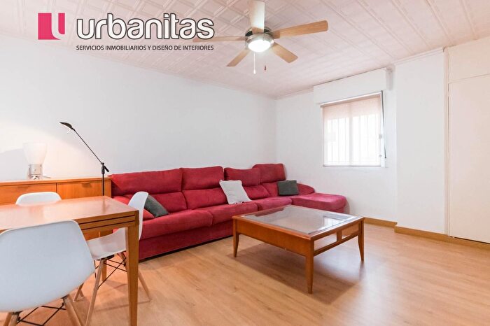 Casas en venta y pisos alquiler - 2