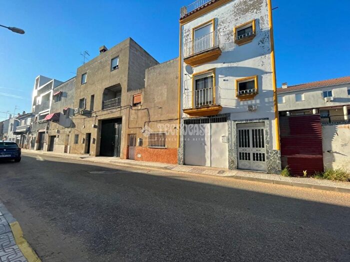 Casas en venta y pisos alquiler - 1