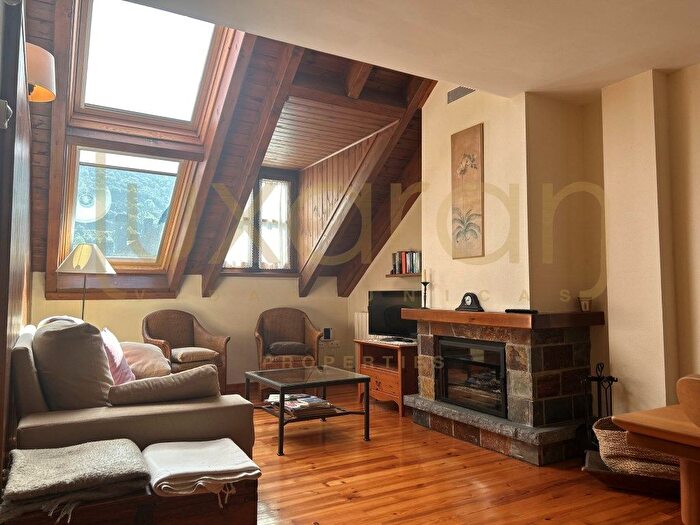 Casas en venta y pisos alquiler - 2