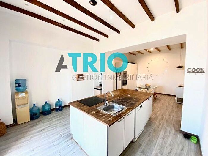Casas en venta y pisos alquiler - 2