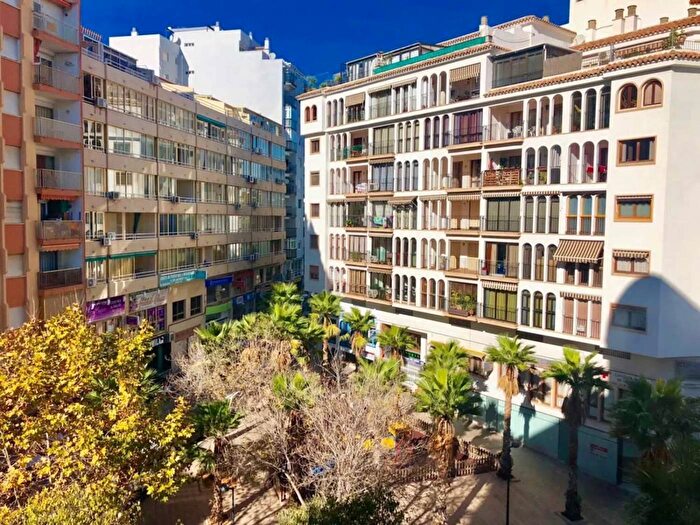 Casas en venta y pisos alquiler - 1