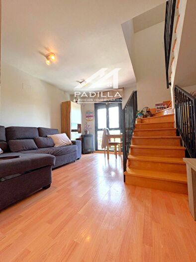 Casas en venta y pisos alquiler - 1