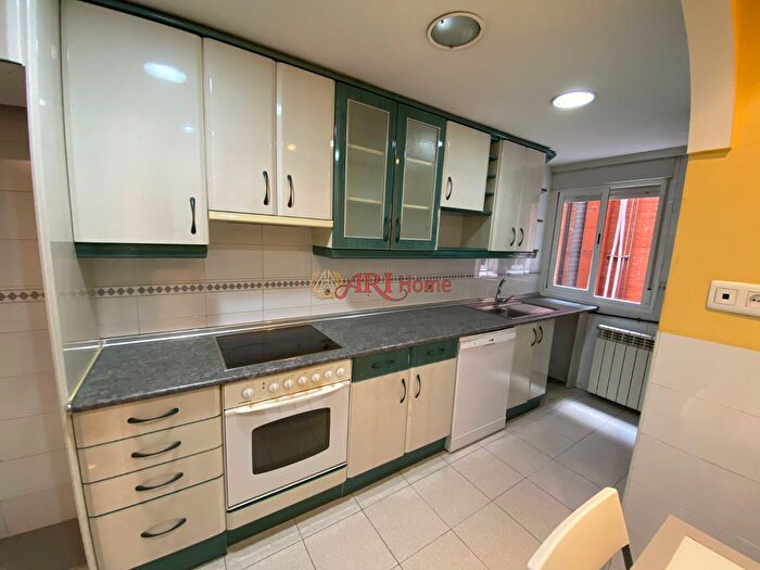 Casas en venta y pisos alquiler - 2