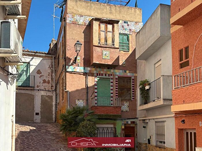 Casas en venta y pisos alquiler - 1