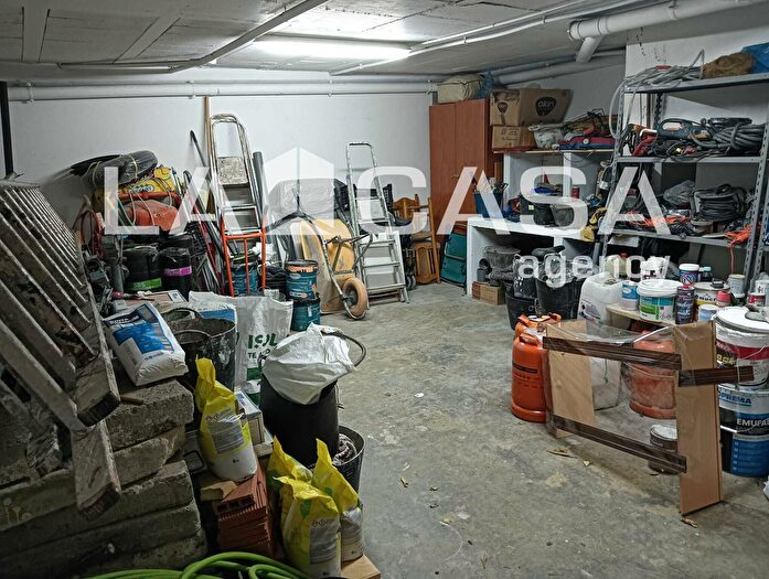 Casas en venta y pisos alquiler - 3