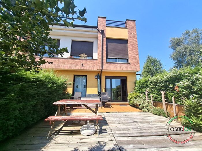 Casas en venta y pisos alquiler - 1