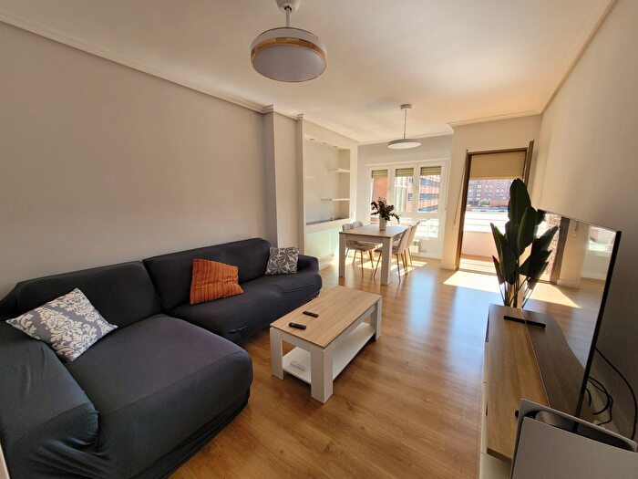 Piso en venta en Centro, Jesuitas de 3 habitaciones