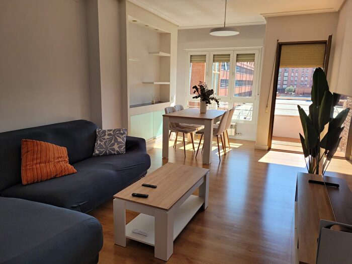 Casas en venta y pisos alquiler - 2