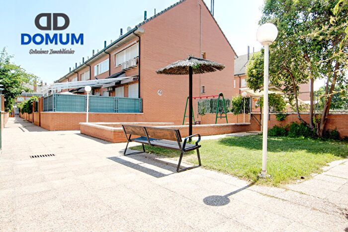 Casas en venta y pisos alquiler - 1