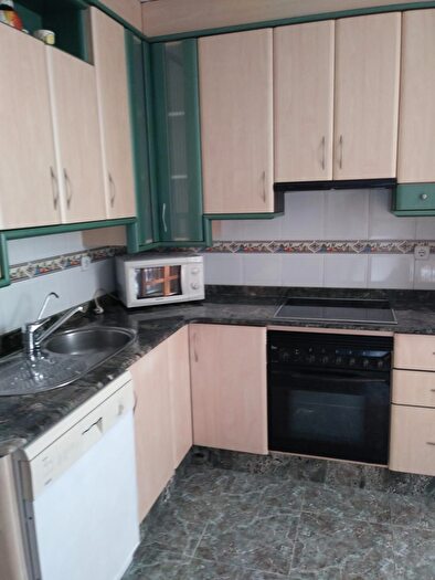Casas en venta y pisos alquiler - 3